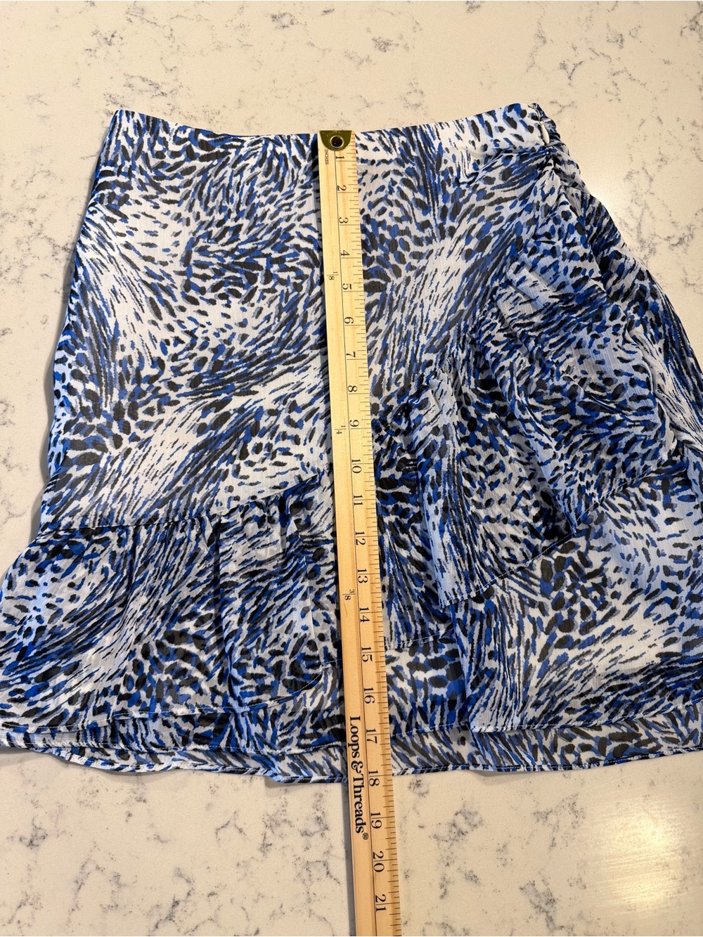 NWT Express Tiered Ruffle Chiffon Mini Skirt Blue Print Size 2 - Picture 4 of 8
